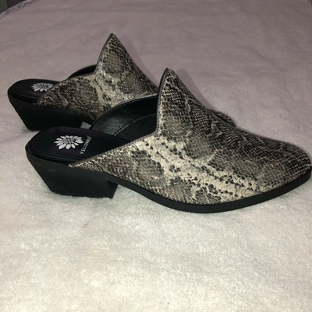 Yellow Box Lydia Snake Mule